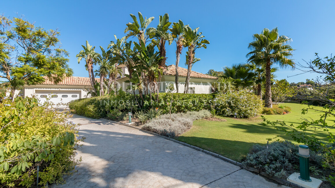 Villa French Marigold - Einfamilienhaus zum Verkauf in Sotogrande Alto