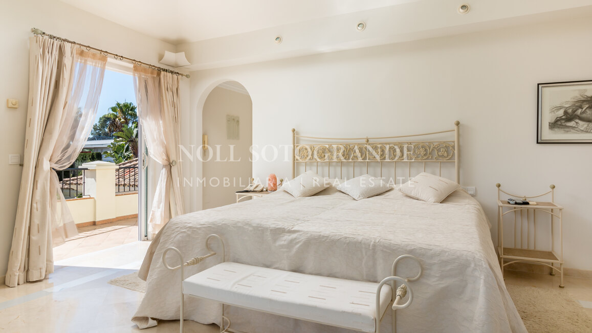 Villa French Marigold - Einfamilienhaus zum Verkauf in Sotogrande Alto