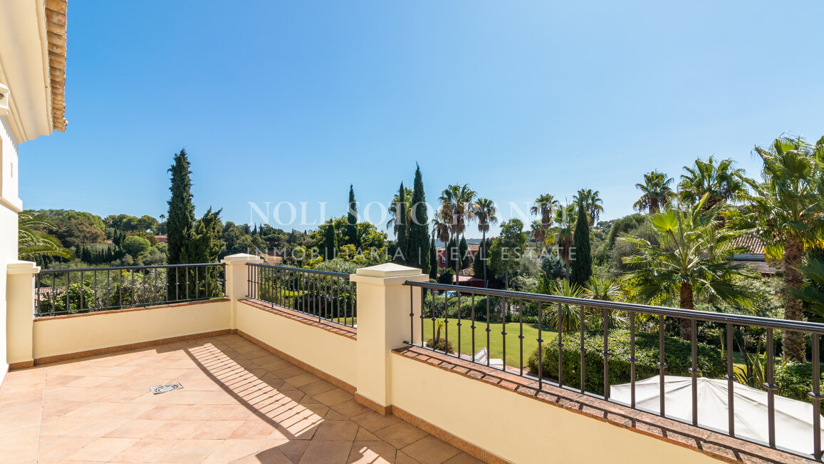 Villa French Marigold - Einfamilienhaus zum Verkauf in Sotogrande Alto