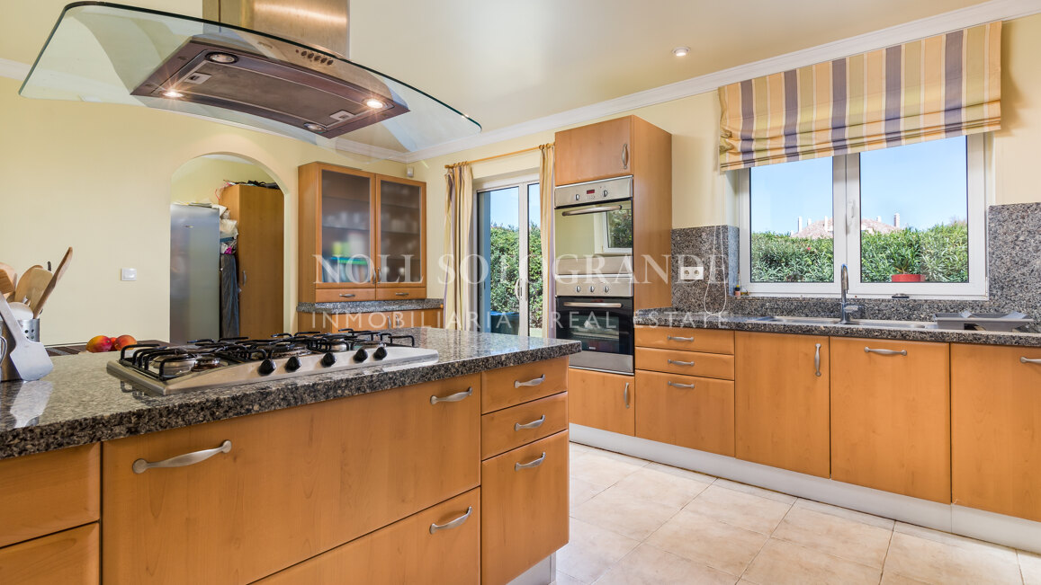 Villa French Marigold - Einfamilienhaus zum Verkauf in Sotogrande Alto