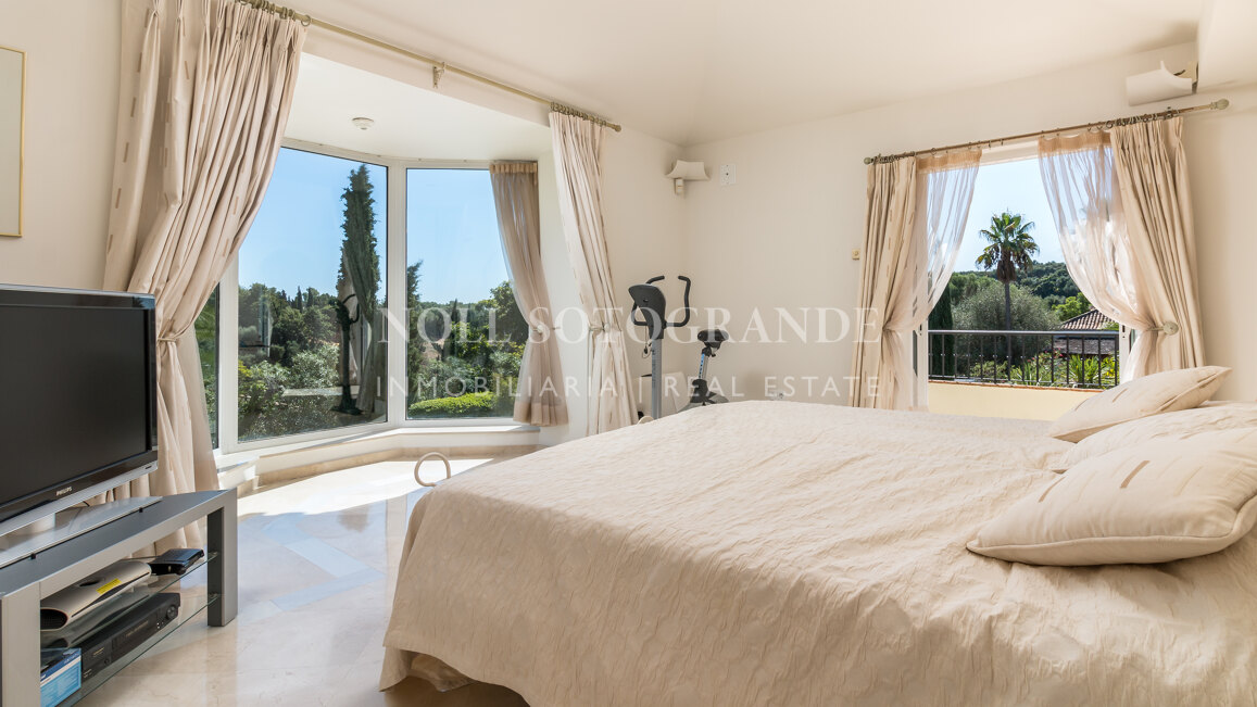 Villa French Marigold - Einfamilienhaus zum Verkauf in Sotogrande Alto