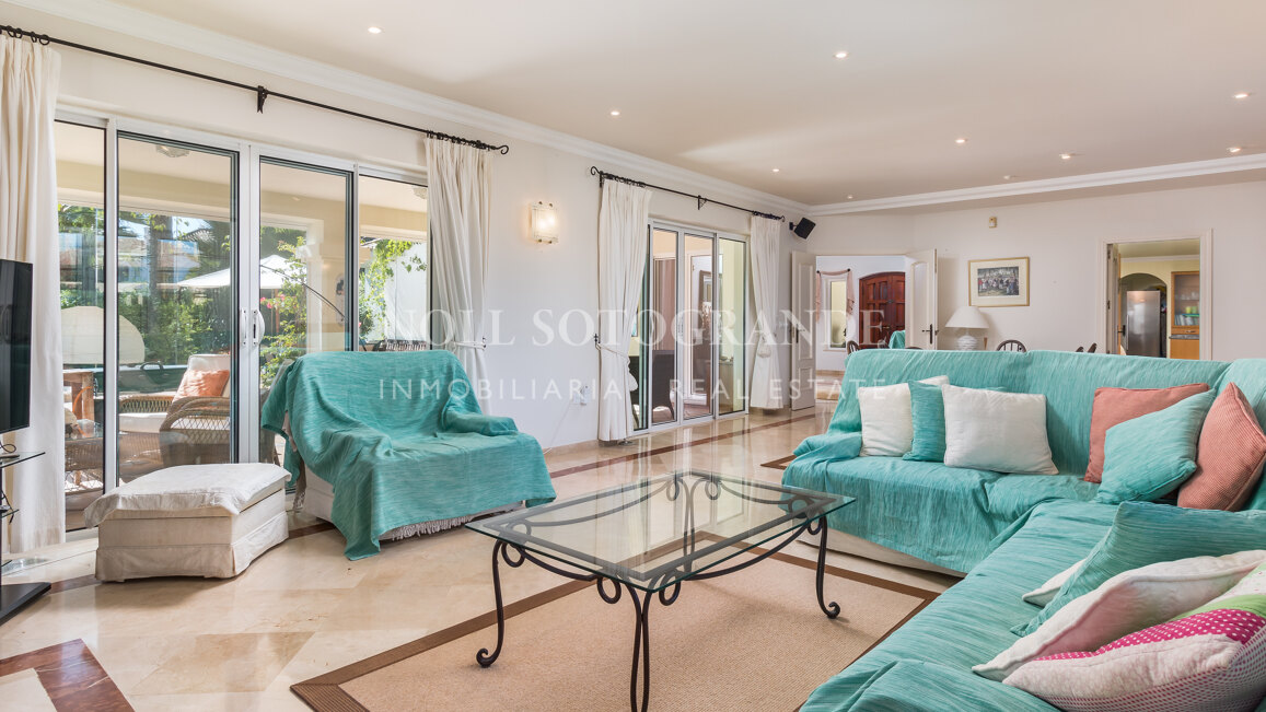 Villa French Marigold - Einfamilienhaus zum Verkauf in Sotogrande Alto