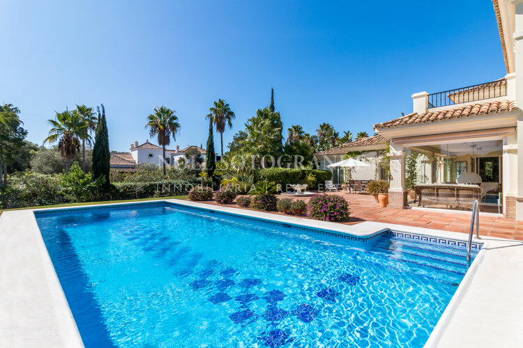 Villa French Marigold - Einfamilienhaus zum Verkauf in Sotogrande Alto