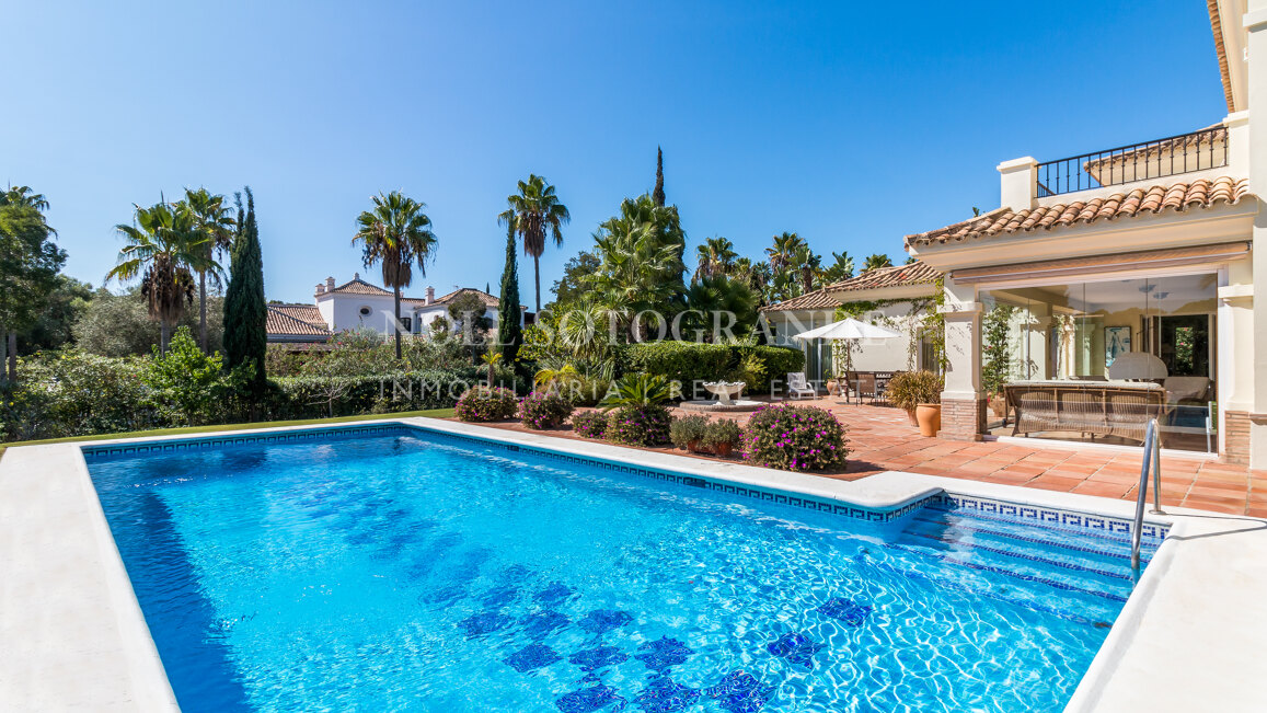 Villa French Marigold - Einfamilienhaus zum Verkauf in Sotogrande Alto