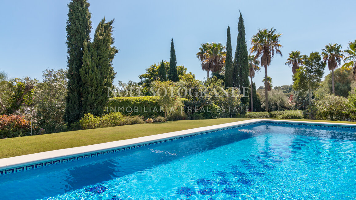 Villa French Marigold - Einfamilienhaus zum Verkauf in Sotogrande Alto