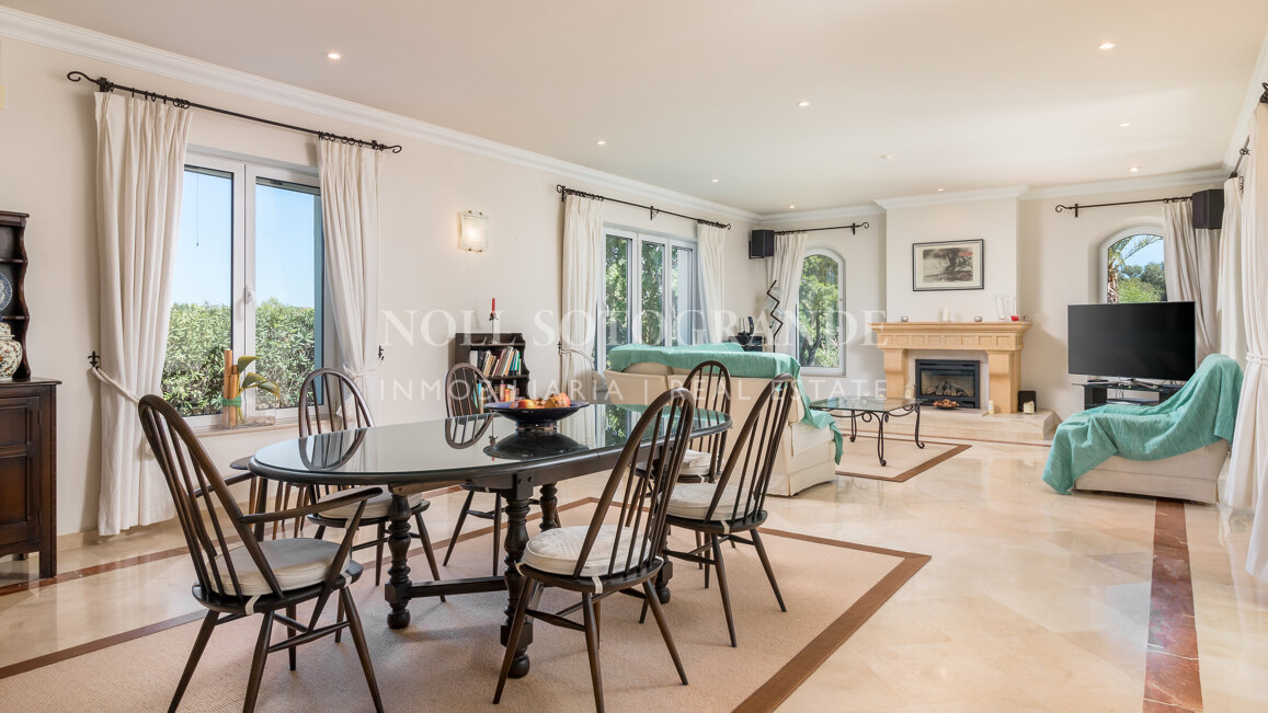 Villa French Marigold - Einfamilienhaus zum Verkauf in Sotogrande Alto