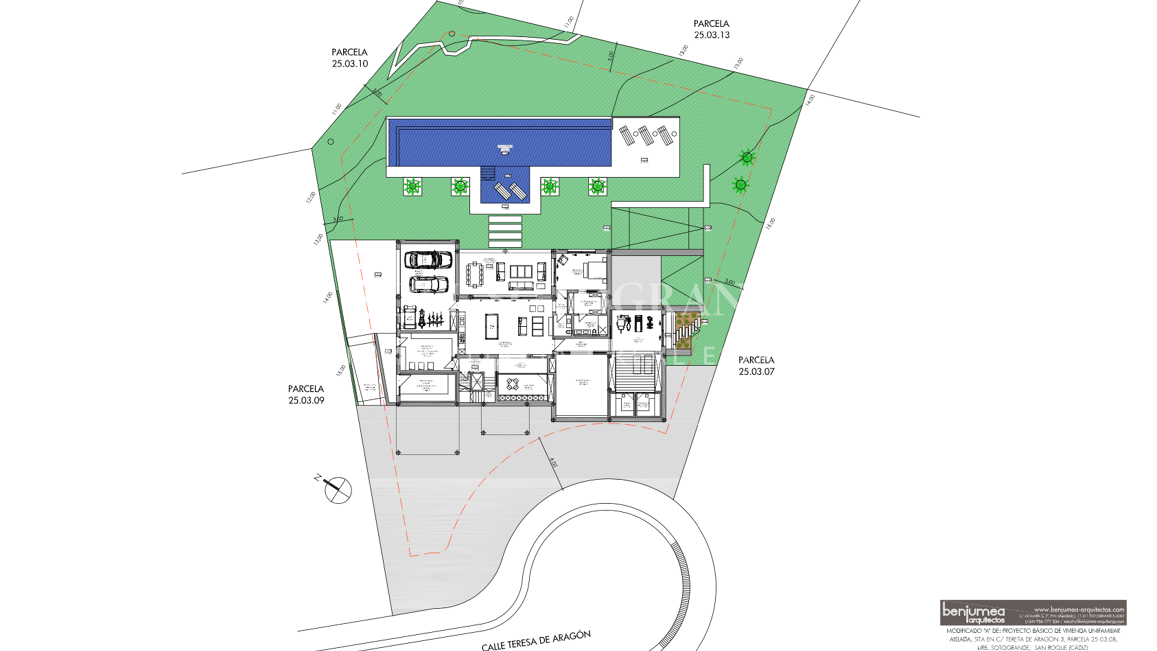 Grundstück zum Verkauf in Sotogrande Kings and Queens mit Projekt und erteilter Lizenz