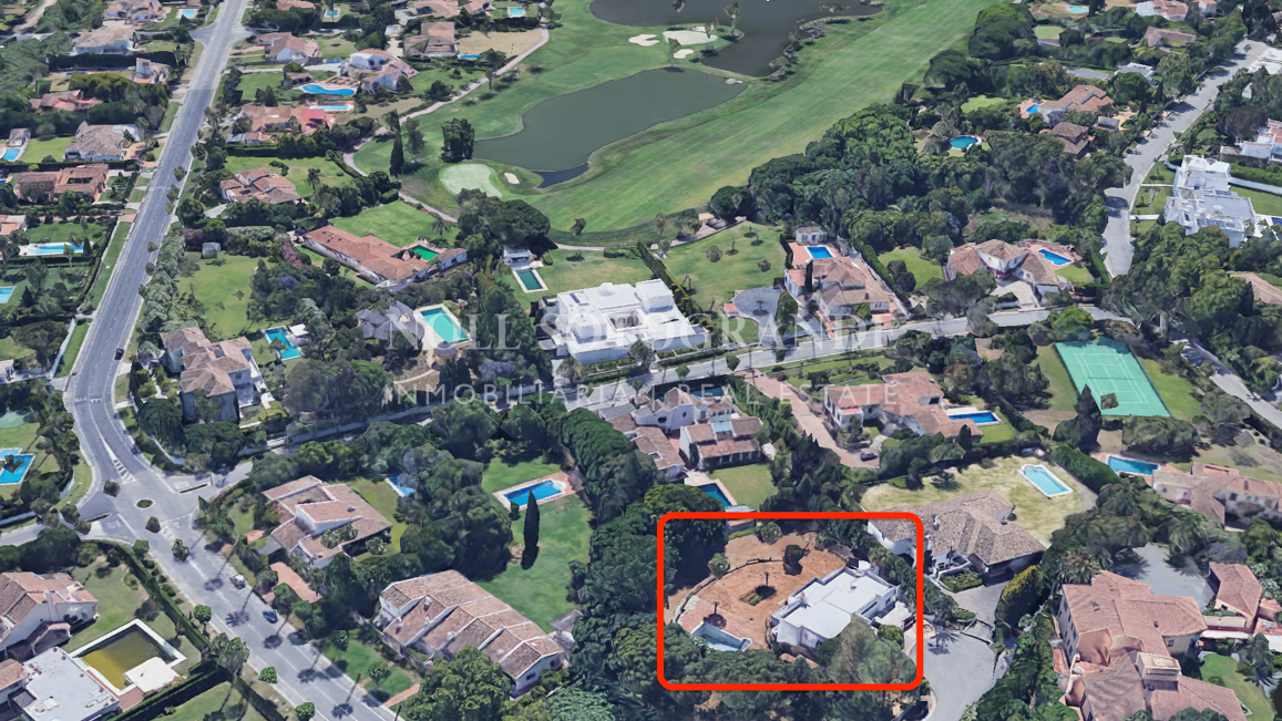 Grundstück zum Verkauf in Sotogrande Kings and Queens mit Projekt und erteilter Lizenz