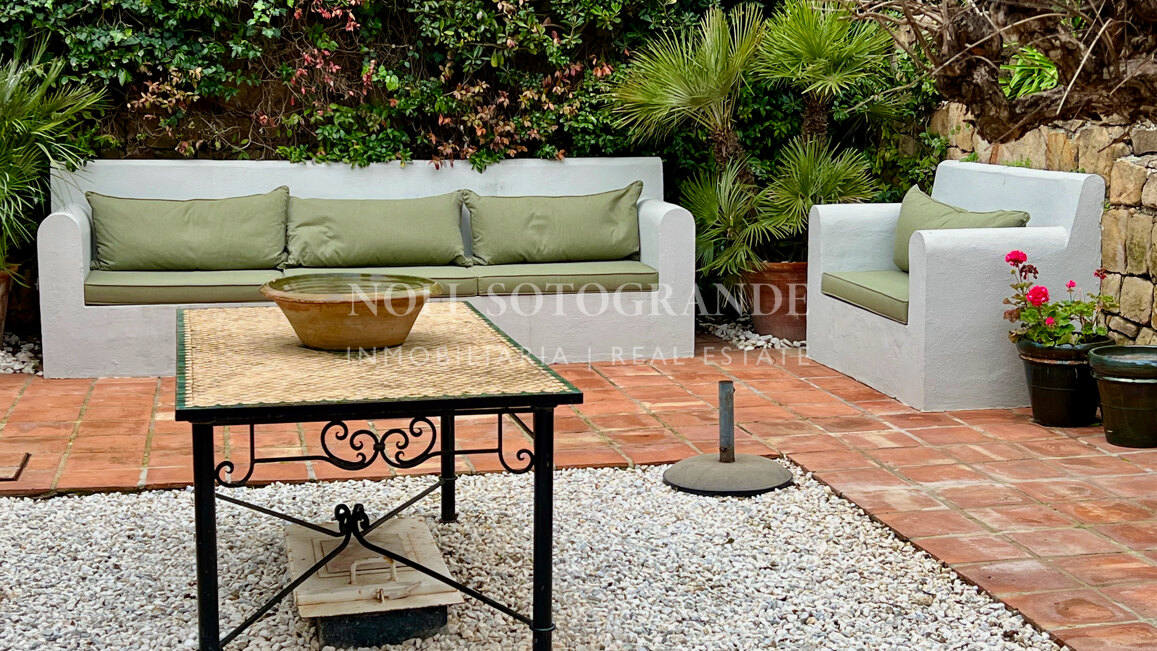 Elegante, makellose, zeitlose Villa zur Vermietung für anspruchsvolle Mieter