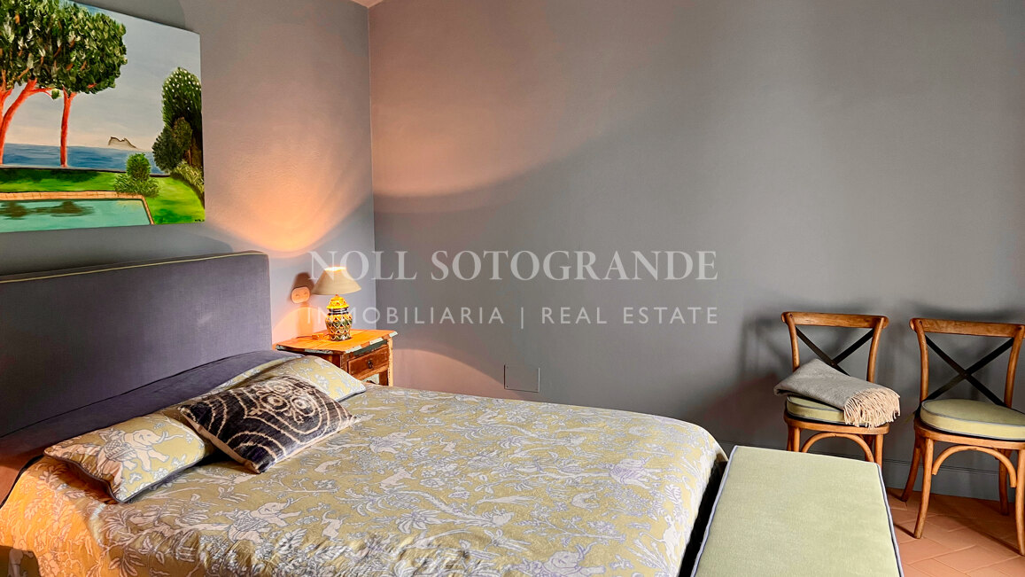 Elegante, makellose, zeitlose Villa zur Vermietung für anspruchsvolle Mieter