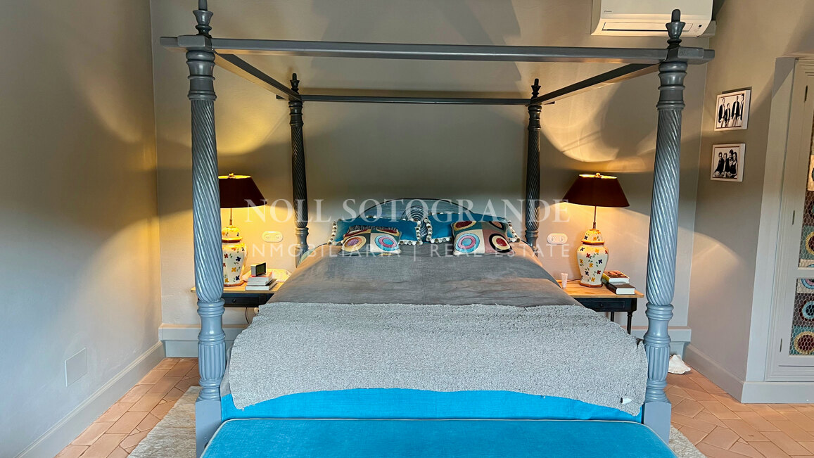 Elegante, makellose, zeitlose Villa zur Vermietung für anspruchsvolle Mieter