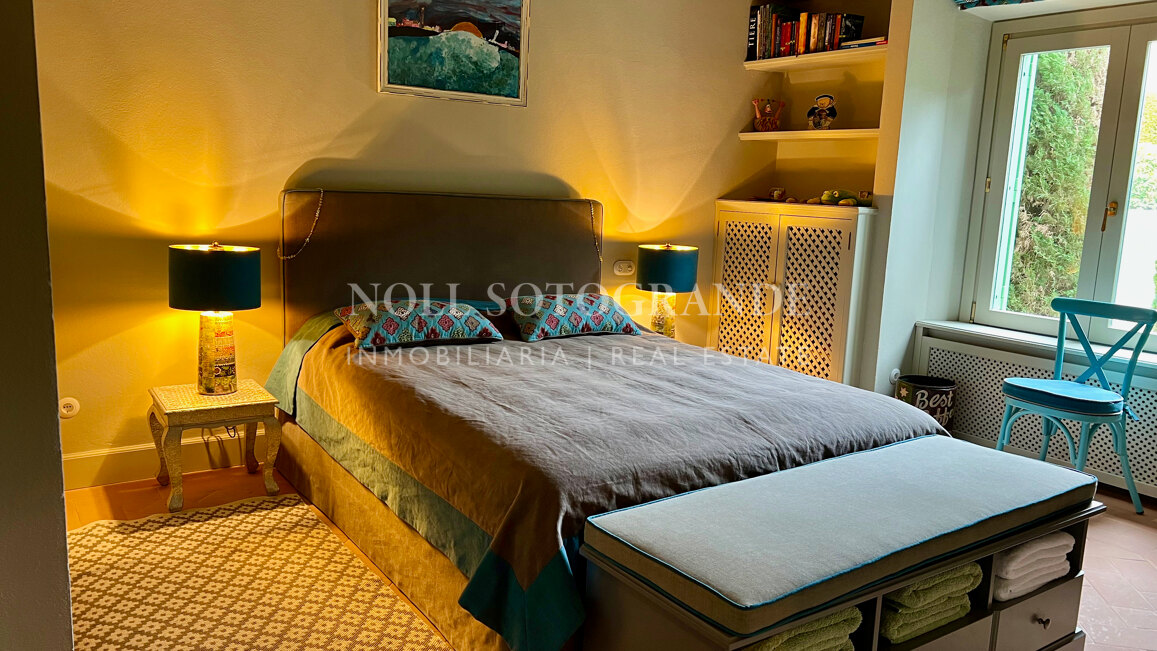 Elegante, makellose, zeitlose Villa zur Vermietung für anspruchsvolle Mieter