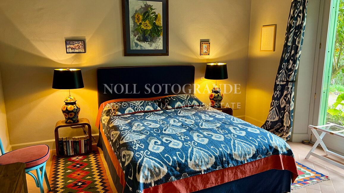 Elegante, makellose, zeitlose Villa zur Vermietung für anspruchsvolle Mieter