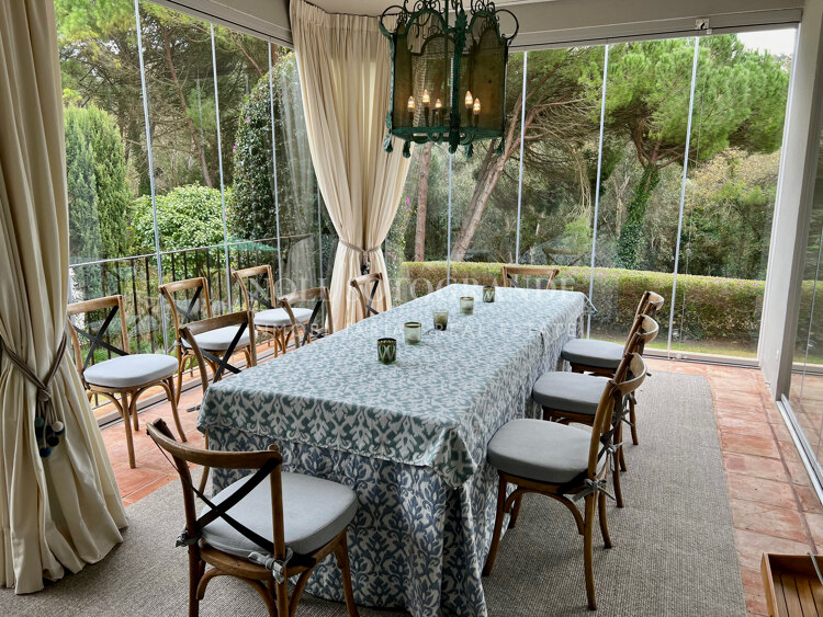 Elegante, makellose, zeitlose Villa zur Vermietung für anspruchsvolle Mieter