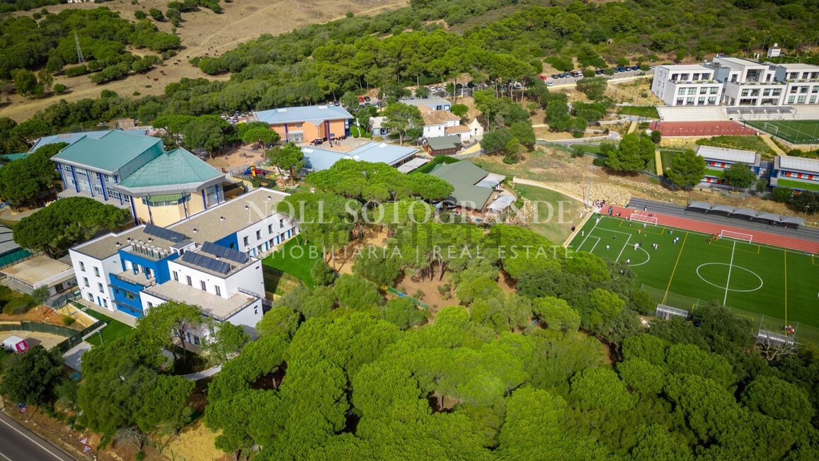 Grundstück mit Villa-Projekt zum Verkauf in Sotogrande Alto, Sotogrande