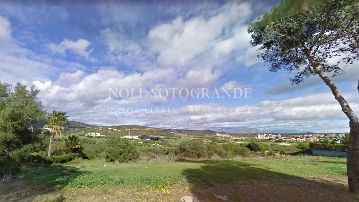 Grundstück mit Villa-Projekt zum Verkauf in Sotogrande Alto, Sotogrande