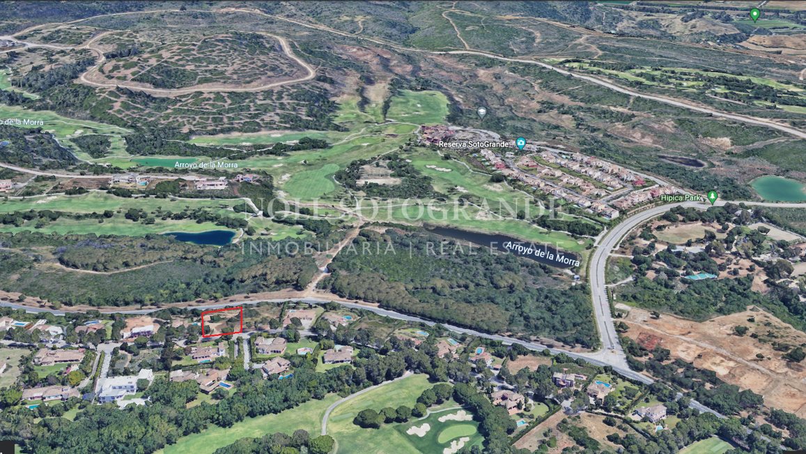 Grundstück mit Villa-Projekt zum Verkauf in Sotogrande Alto, Sotogrande