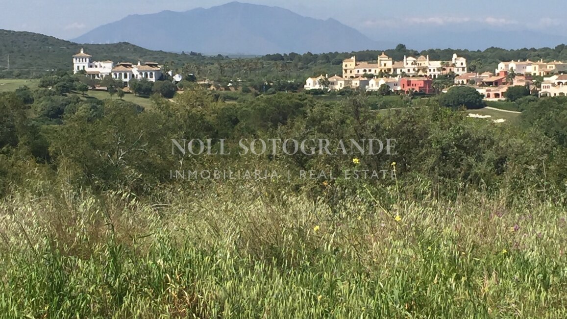 Grundstück mit Villa-Projekt zum Verkauf in Sotogrande Alto, Sotogrande