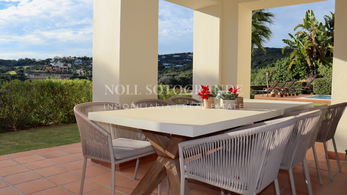 Villa zur Ferienvermietung in Los Cortijos de la Reserva, Sotogrande