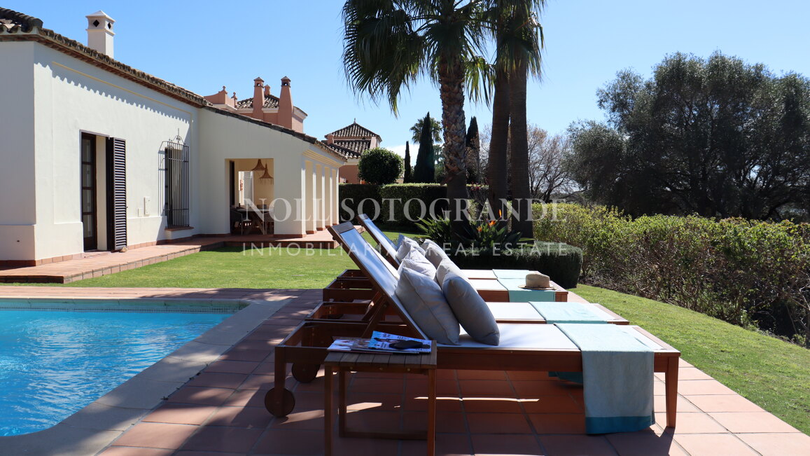 Villa zur Ferienvermietung in Los Cortijos de la Reserva, Sotogrande