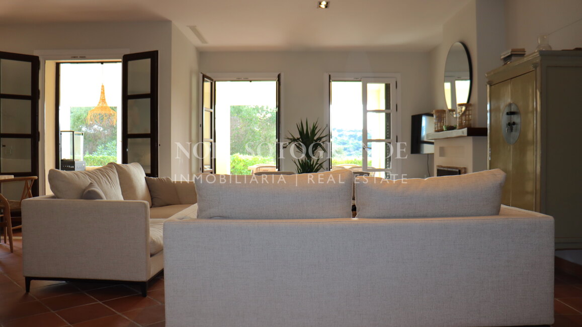 Villa zur Ferienvermietung in Los Cortijos de la Reserva, Sotogrande