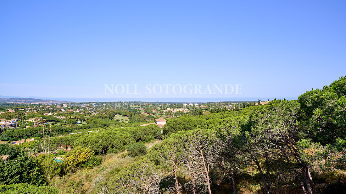 Herrliches Baugrundstück mit Meerblick zum Verkauf