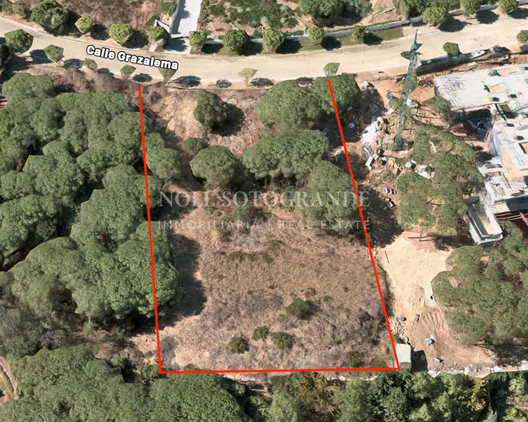 Herrliches Baugrundstück mit Meerblick zum Verkauf