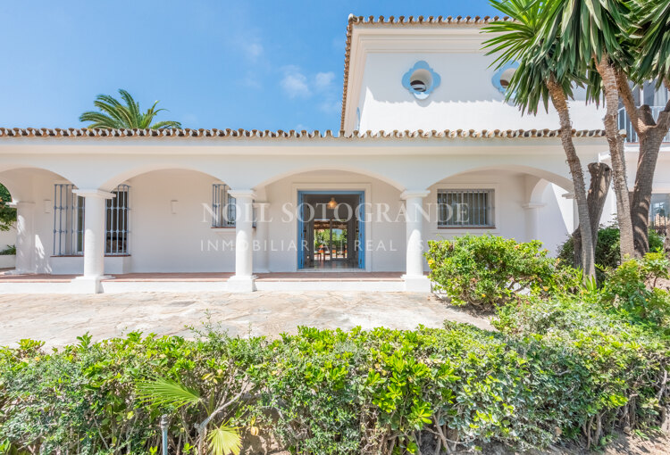 Charmantes Haus in Sotogrande Costa zu vermieten
