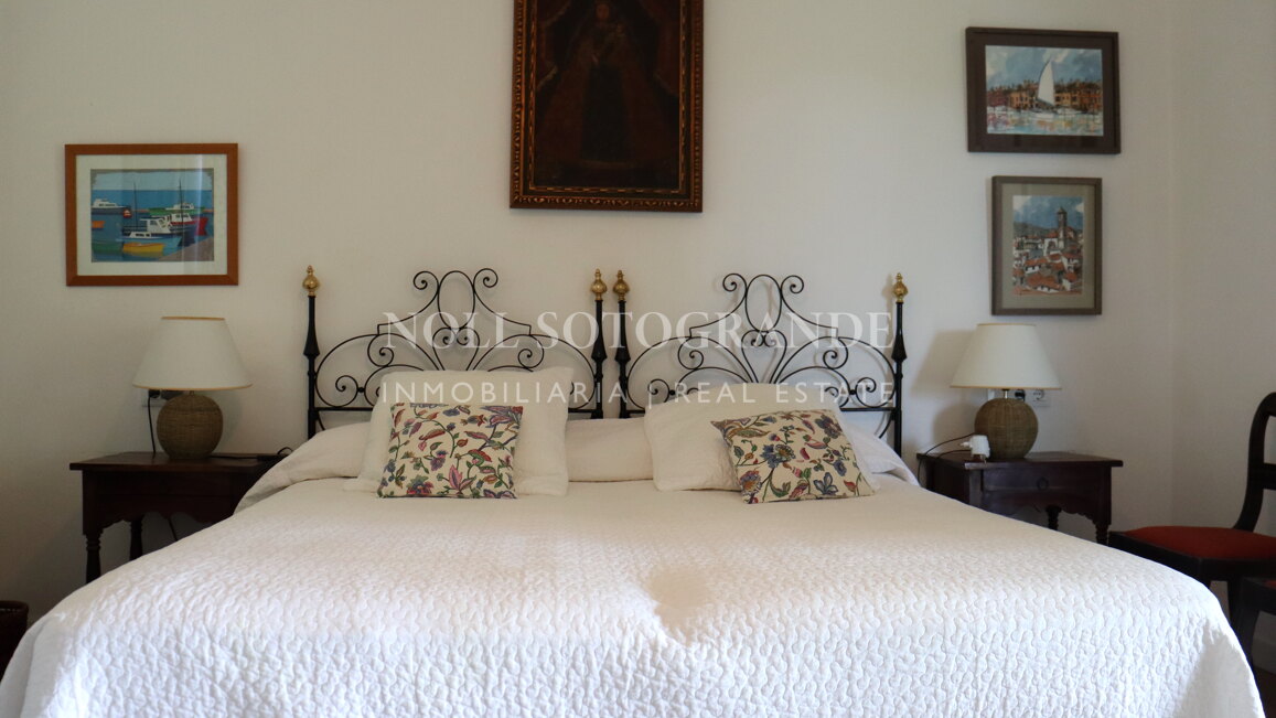 Reizvolle Villa zur Vermietung im Paseo del Parque.