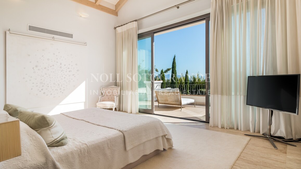 Traditionell/moderne Villa zu verkaufen in Sotogrande Alto