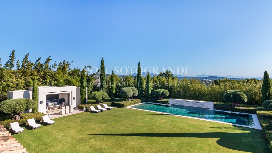 Traditionell/moderne Villa zu verkaufen in Sotogrande Alto