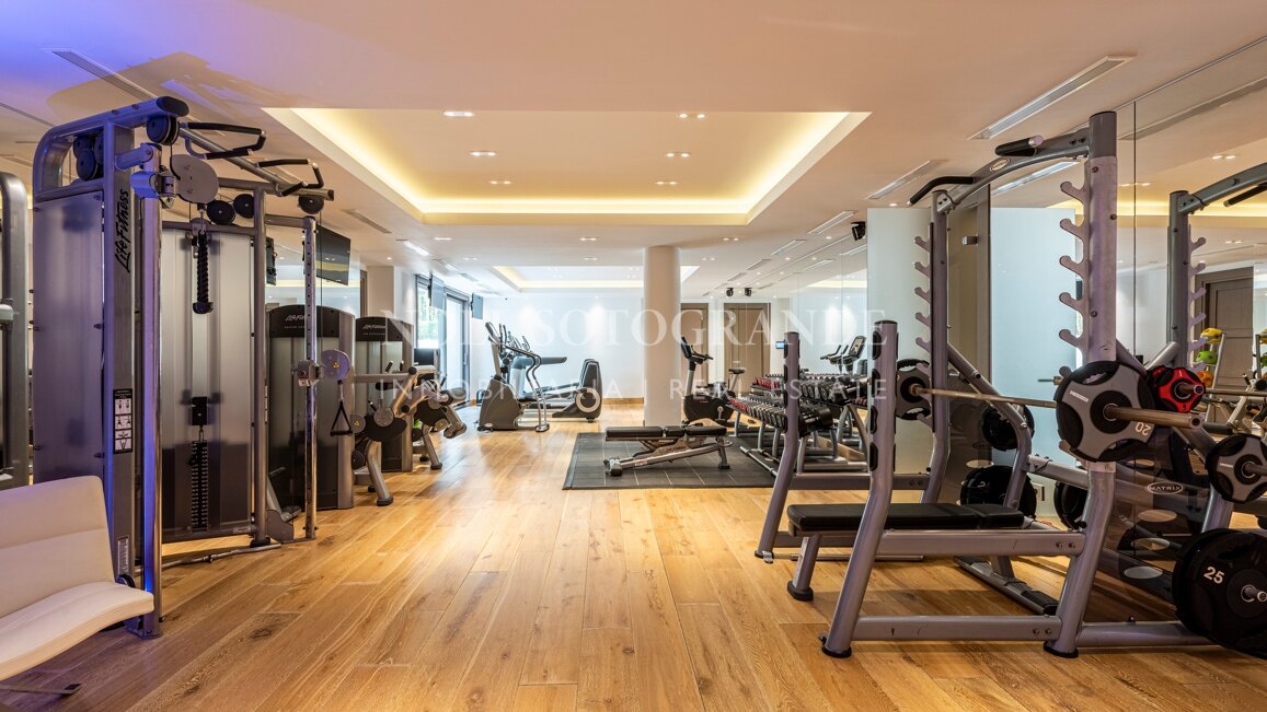 Traditionell/moderne Villa zu verkaufen in Sotogrande Alto