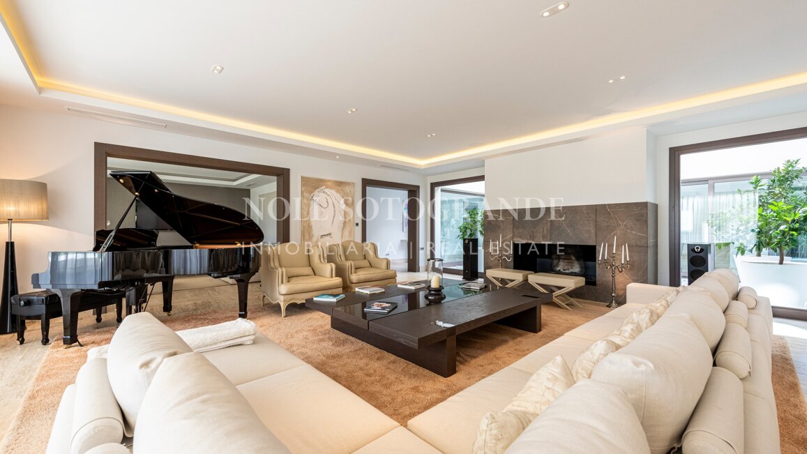 Traditionell/moderne Villa zu verkaufen in Sotogrande Alto