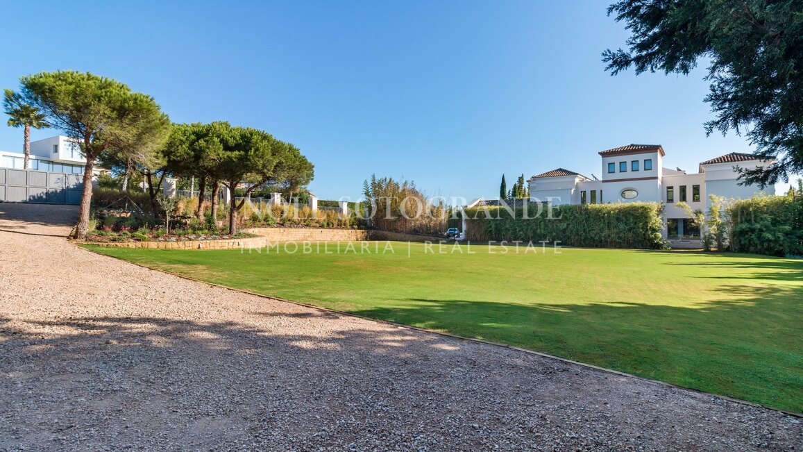 Traditionell/moderne Villa zu verkaufen in Sotogrande Alto