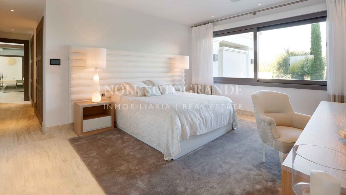 Traditionell/moderne Villa zu verkaufen in Sotogrande Alto