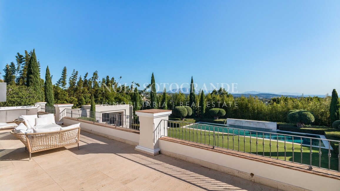 Traditionell/moderne Villa zu verkaufen in Sotogrande Alto