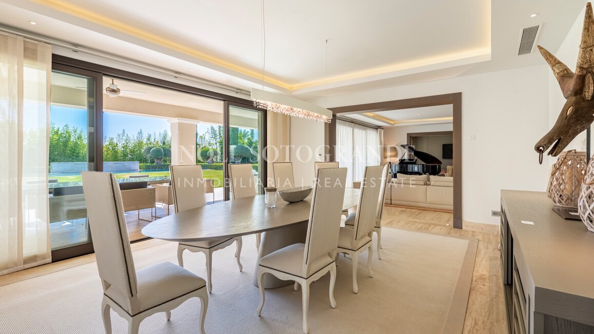 Traditionell/moderne Villa zu verkaufen in Sotogrande Alto