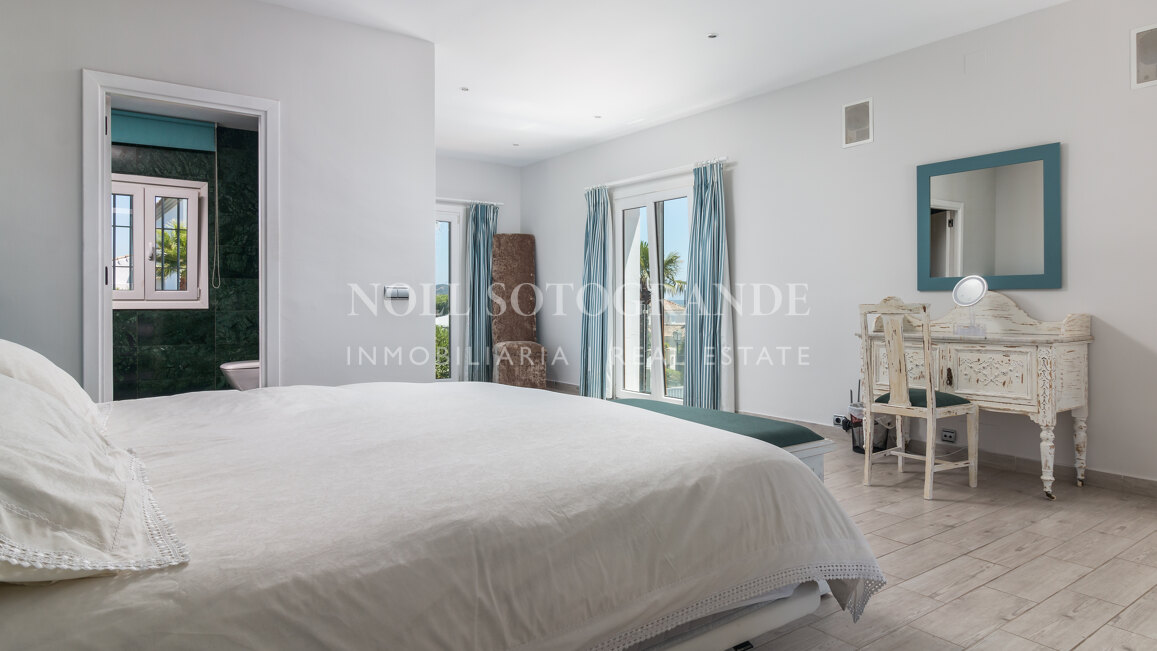 Casa Zana Luxusvilla mit Meerblick zur kurzfristigen Vermietung in Sotogrande Alto