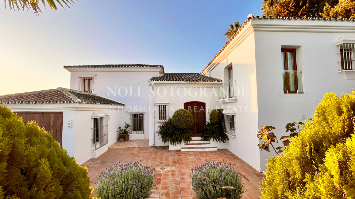 Casa Zana Luxusvilla mit Meerblick zur kurzfristigen Vermietung in Sotogrande Alto