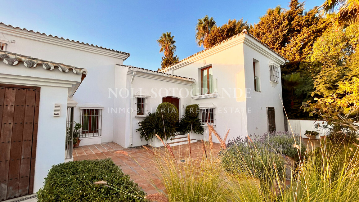 Casa Zana Luxusvilla mit Meerblick zur kurzfristigen Vermietung in Sotogrande Alto