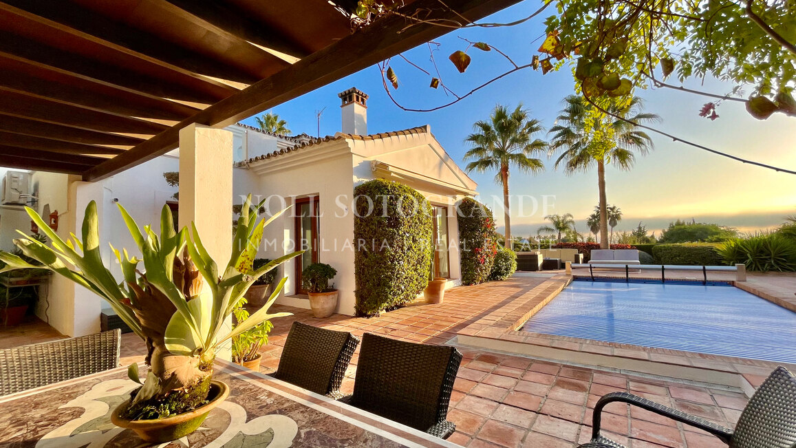 Casa Zana Luxusvilla mit Meerblick zur kurzfristigen Vermietung in Sotogrande Alto