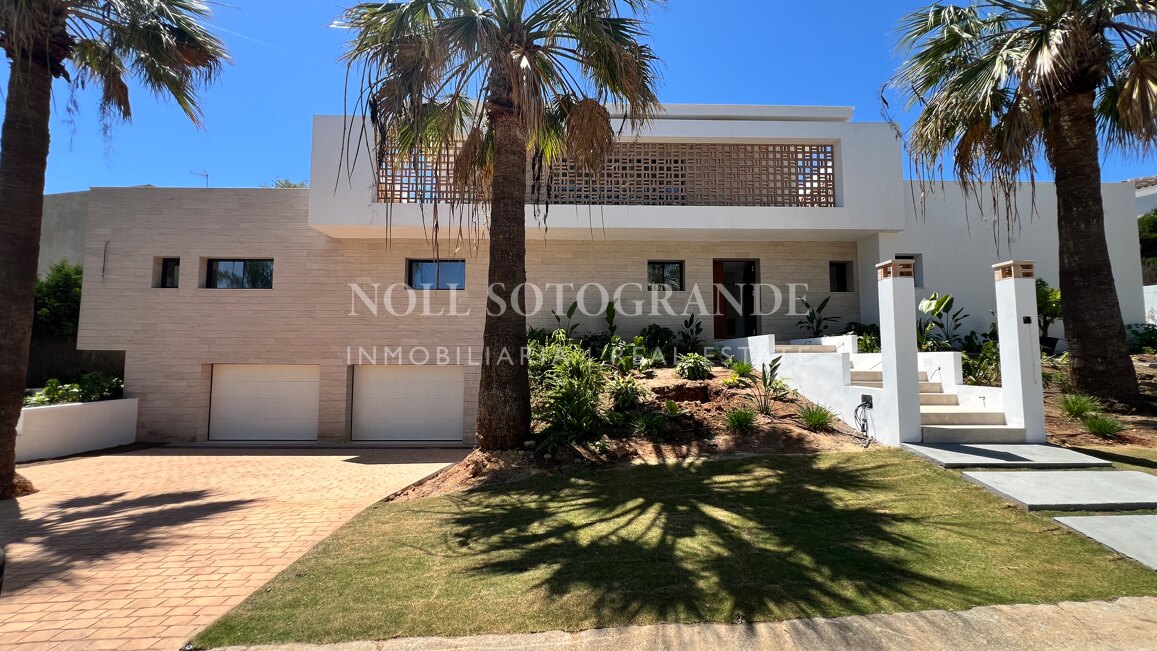 Modern elegance of a new villa for sale in Sotogrande