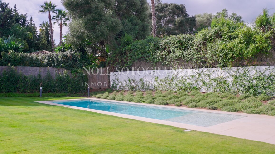 Modern elegance of a new villa for sale in Sotogrande
