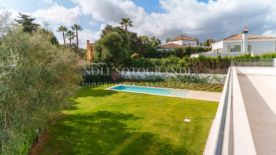 Modern elegance of a new villa for sale in Sotogrande