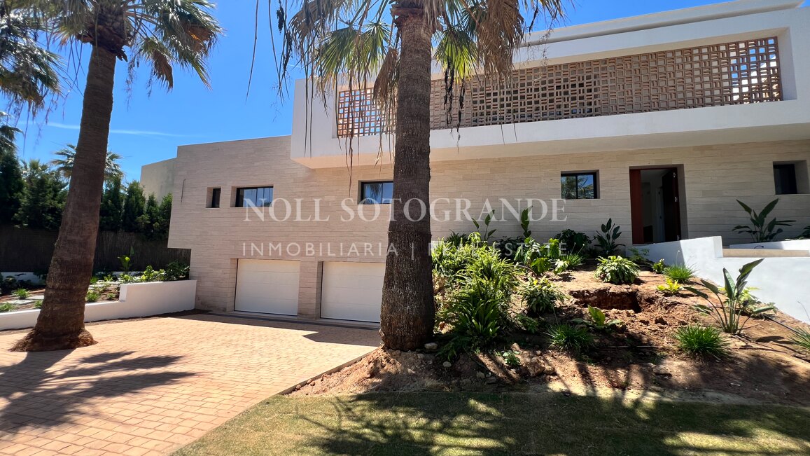 Modern elegance of a new villa for sale in Sotogrande