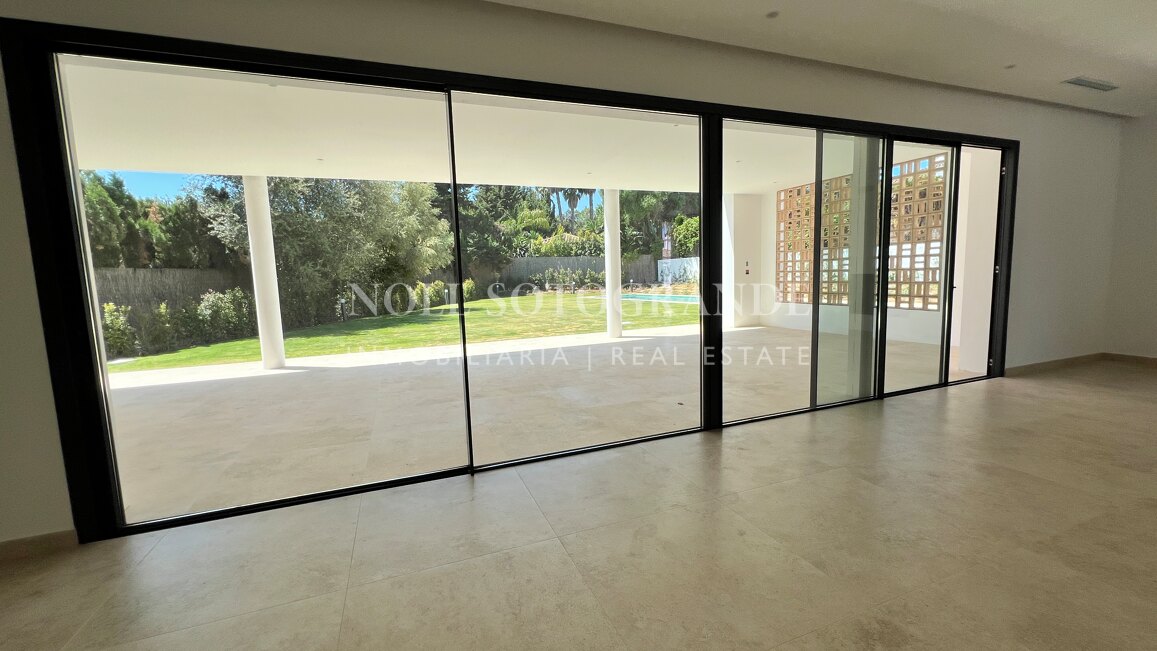 Modern elegance of a new villa for sale in Sotogrande
