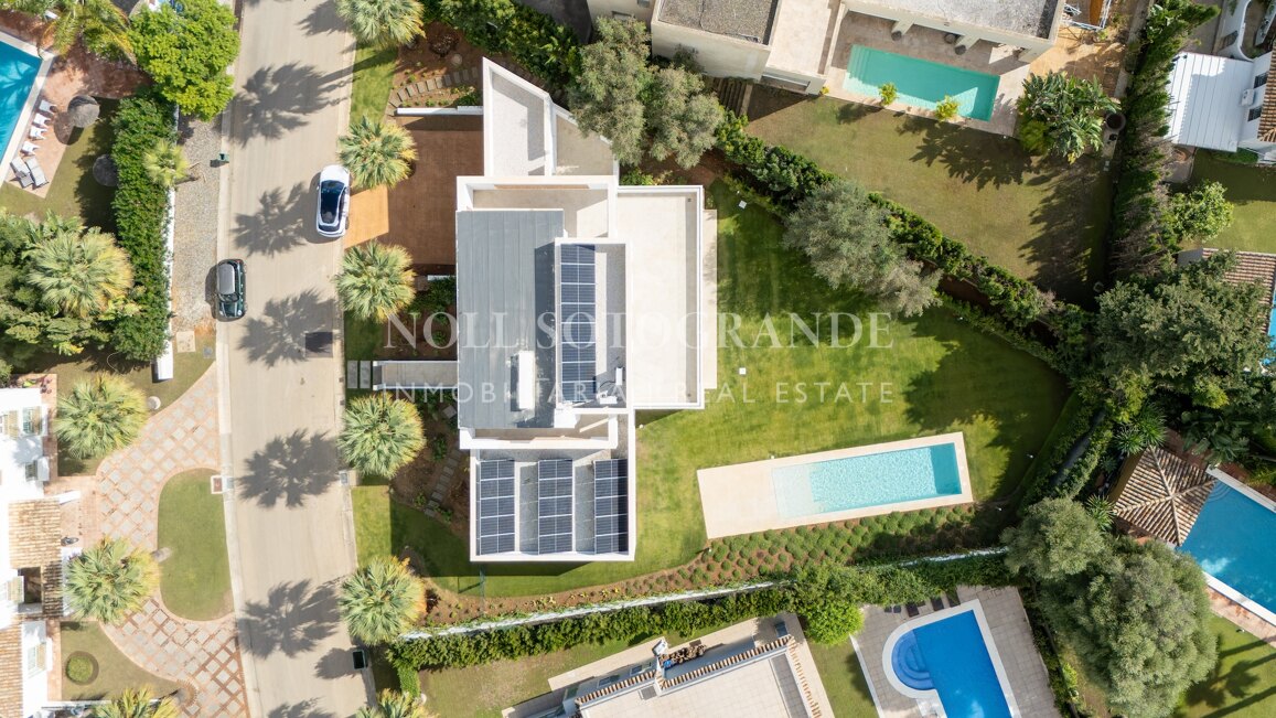 Modern elegance of a new villa for sale in Sotogrande