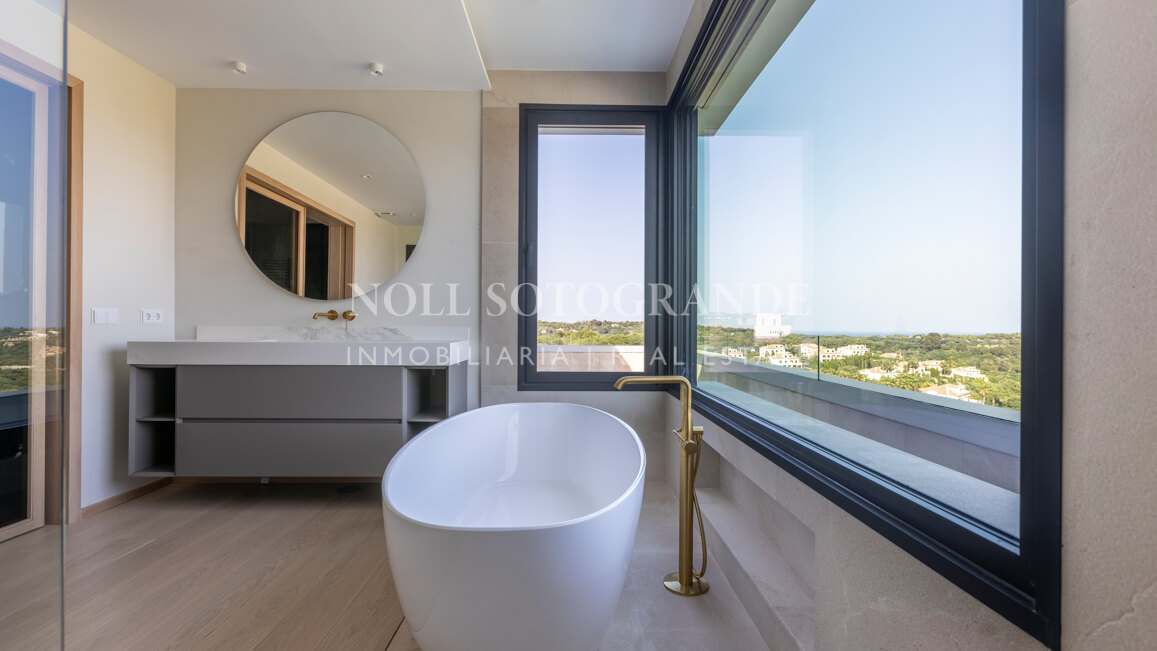 Villa Gardenia - Moderne Villa mit 8 Schlafzimmern in der Nähe der Sotogrande International School