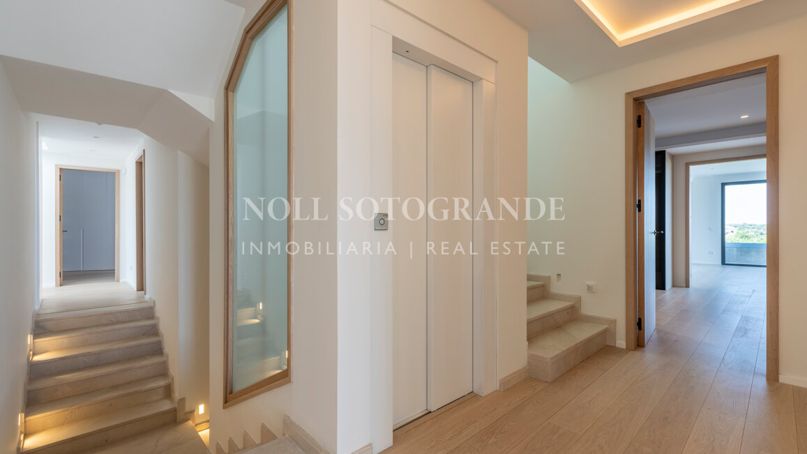 Villa Gardenia - Moderne Villa mit 8 Schlafzimmern in der Nähe der Sotogrande International School