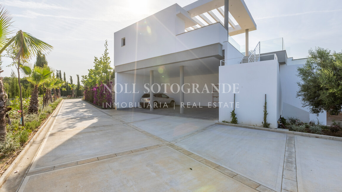 Villa Gardenia - Moderne Villa mit 8 Schlafzimmern in der Nähe der Sotogrande International School